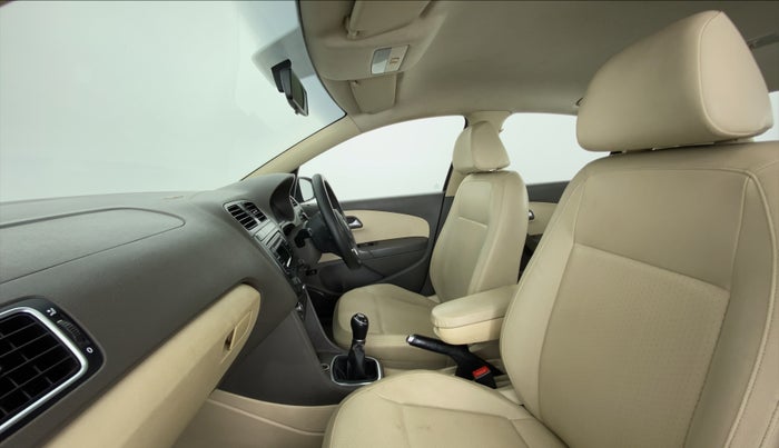2013 Volkswagen Vento HIGHLINE PETROL, Petrol, Manual, 67,291 km, Right Side Front Door Cabin