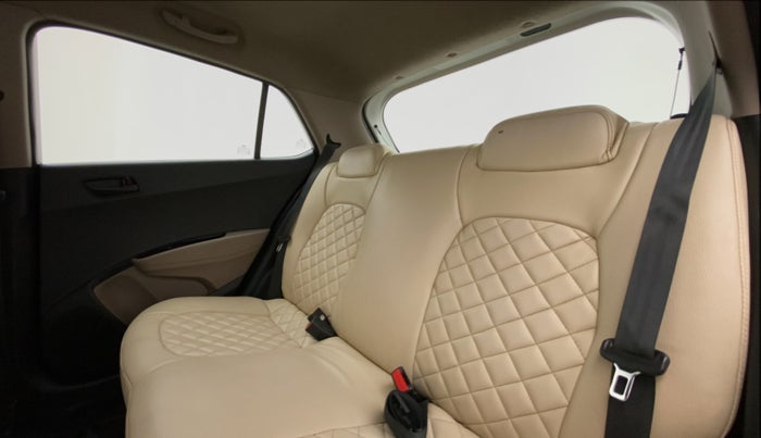 2017 Hyundai Grand i10 MAGNA 1.2 KAPPA VTVT, Petrol, Manual, 79,093 km, Right Side Rear Door Cabin