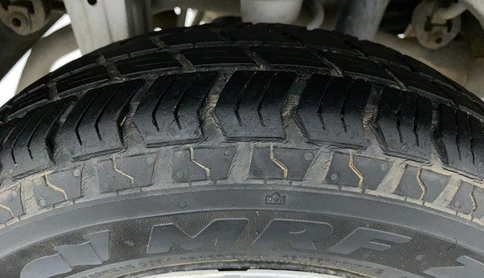2016 Maruti Alto 800 LXI, Petrol, Manual, 11,446 km, Right Rear Tyre Tread