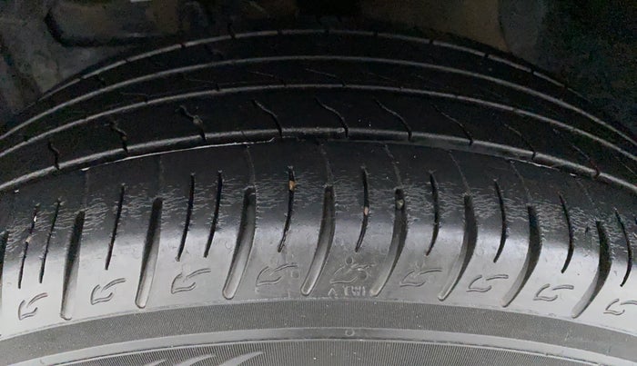 2019 Maruti Vitara Brezza ZDI + AMT, Diesel, Automatic, 33,556 km, Left Front Tyre Tread