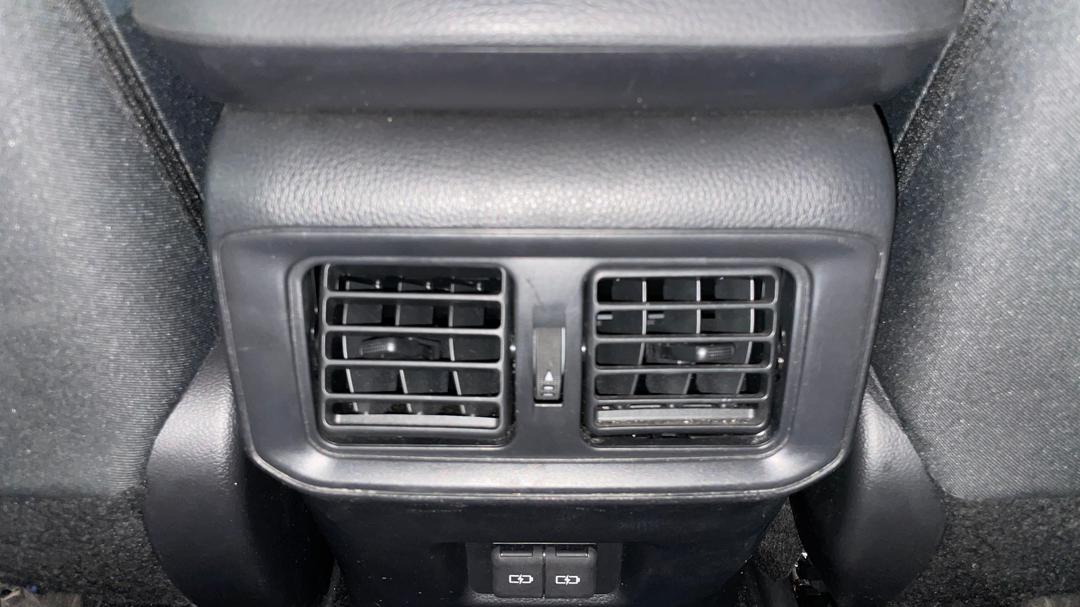 2023 Toyota RAV4 Gx (AWD) Hybrid, Automatic, 55263 km, Rear A/C Vent