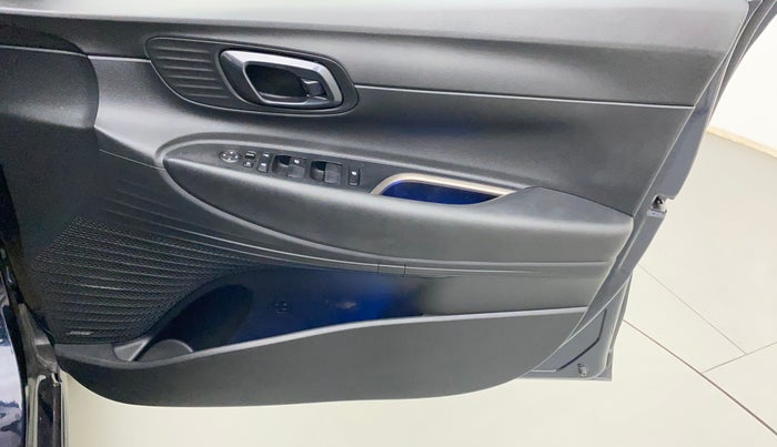 2022 Hyundai NEW I20 ASTA (O) 1.2 MT, Petrol, Manual, 31,996 km, Driver Side Door Panels Control