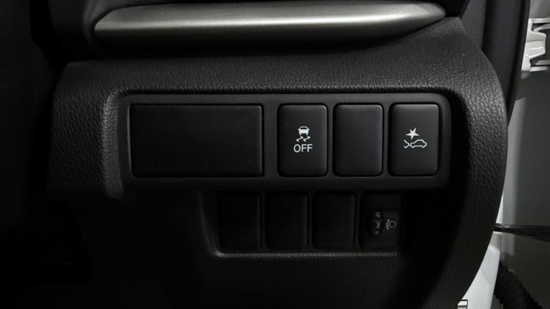 2023 Mitsubishi Eclipse Cross Es (2WD), Automatic, 61246 km, Utility Switches/Buttons