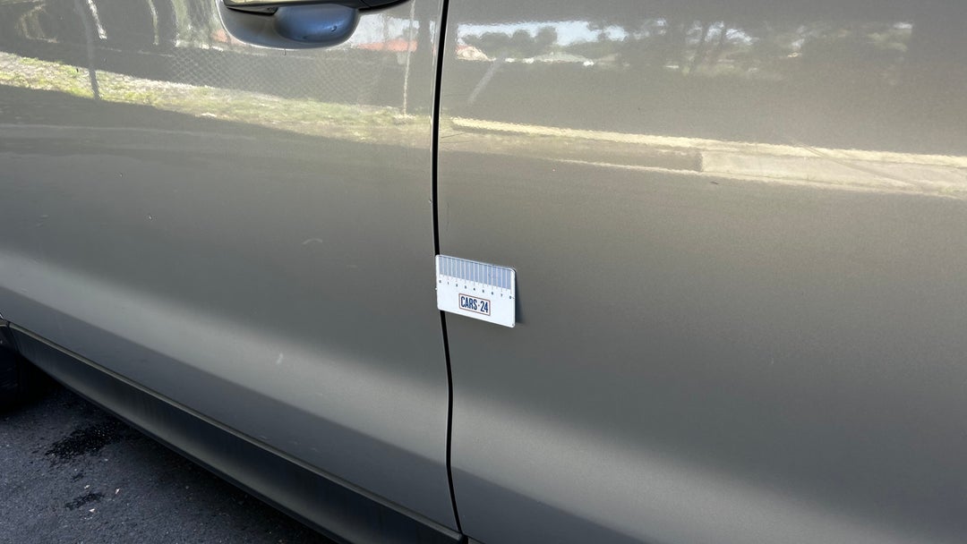 Doors Rear LHS Scratch