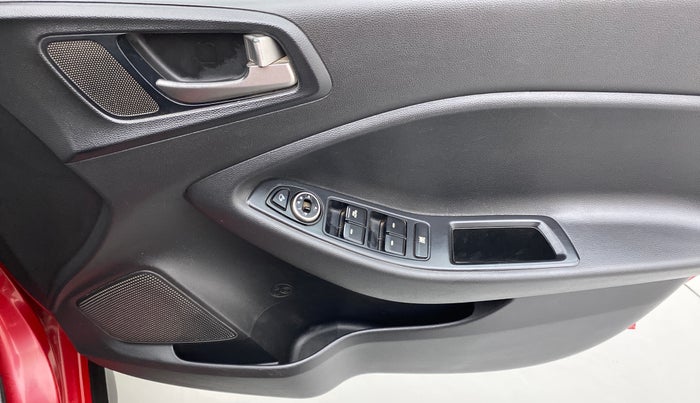 2016 Hyundai i20 Active 1.4 S, Diesel, Manual, 38,896 km, Driver Side Door Panels Control