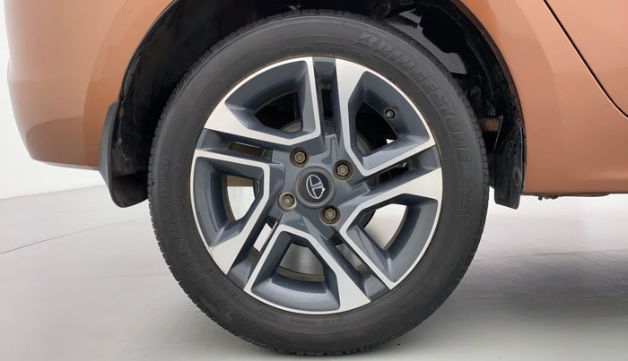 2018 Tata TIGOR Revotron XZA 1.2, Petrol, Automatic, 36,353 km, Right Rear Wheel