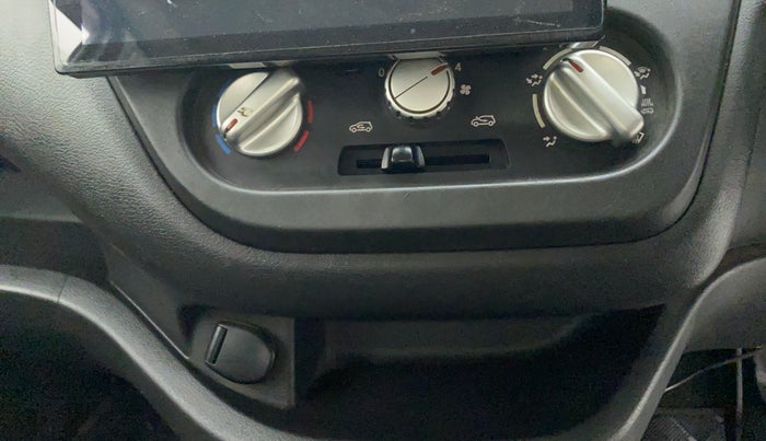 2018 Datsun Redi Go A, CNG, Manual, 67,155 km, Dashboard - Air Re-circulation knob is not working