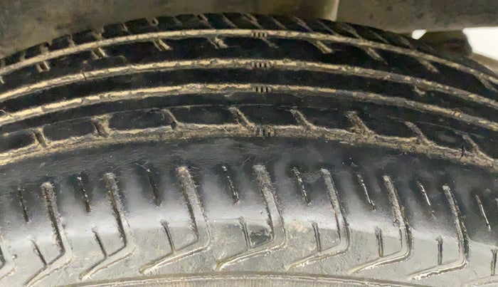 2018 Datsun Redi Go A, CNG, Manual, 67,155 km, Left Rear Tyre Tread