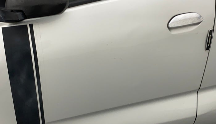 2018 Datsun Redi Go A, CNG, Manual, 67,155 km, Front passenger door - Slightly dented
