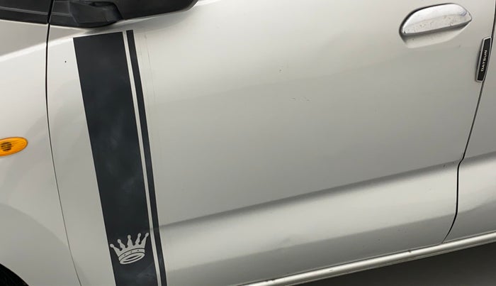 2018 Datsun Redi Go A, CNG, Manual, 67,155 km, Front passenger door - Minor scratches