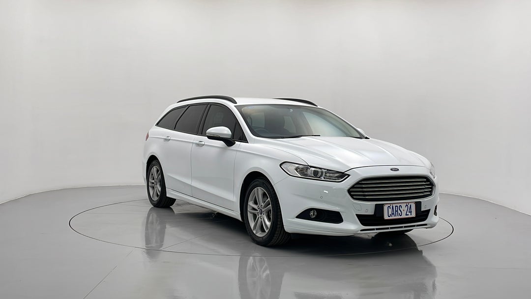 2018 Ford Mondeo Ambiente, Automatic, 124060 km, Right Front Diagonal (45- Degree) View