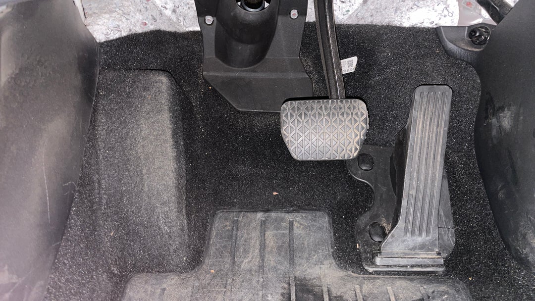 2023 Mazda CX-5 G25 Maxx Sport (fwd), Automatic, 55010 km, Pedals and Footmat