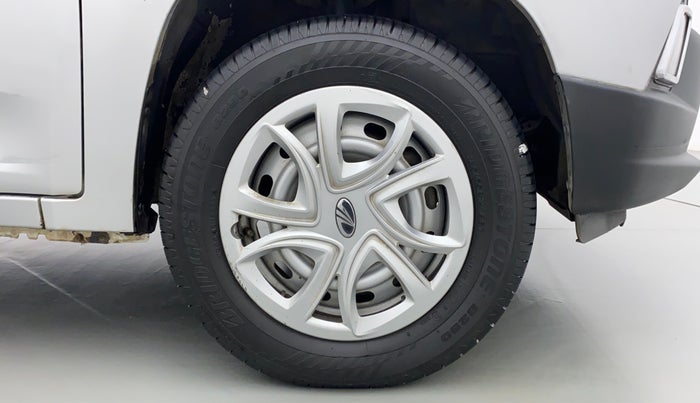 2019 Mahindra Kuv100 K2 TRIP CNG, CNG, Manual, 33,292 km, Right Front Wheel