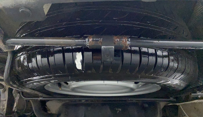 2019 Mahindra Kuv100 K2 TRIP CNG, CNG, Manual, 33,292 km, Spare Tyre