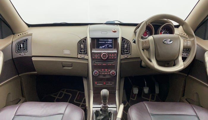 2014 Mahindra XUV500 W6, Diesel, Manual, 87,735 km, Dashboard