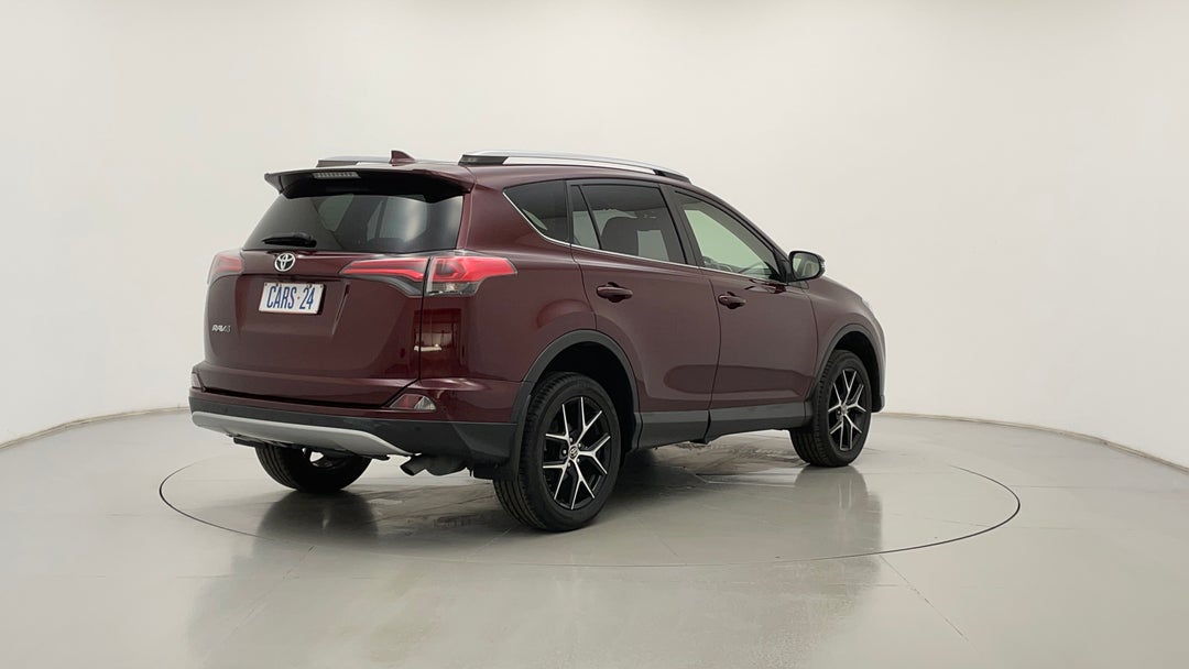 Right Back Diagonal (45- Degree) View