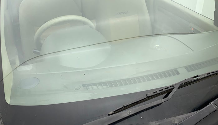 2013 Maruti Ertiga VXI CNG, CNG, Manual, 45,947 km, Front windshield - Minor damage