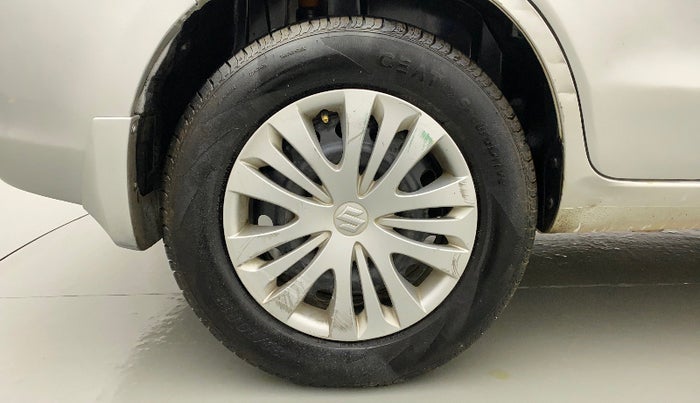 2013 Maruti Ertiga VXI CNG, CNG, Manual, 45,947 km, Right Rear Wheel