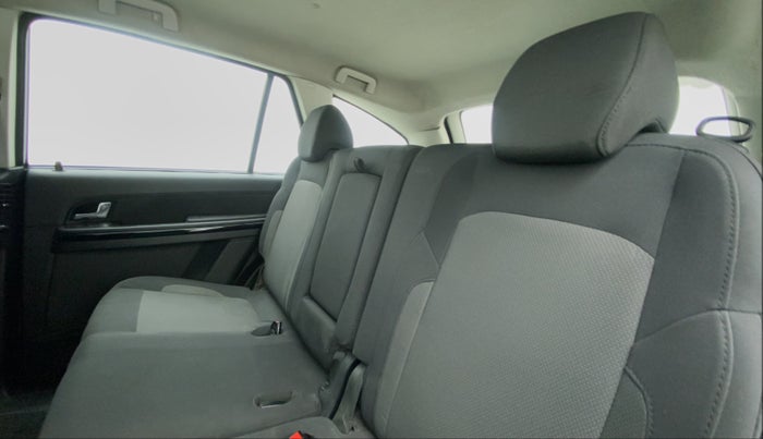 2018 Tata Hexa Varicor 320 XE, Diesel, Manual, 79,976 km, Right Side Rear Door Cabin