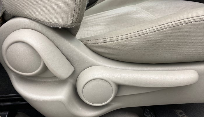 2014 Nissan Micra XV CVT, Petrol, Automatic, 50,219 km, Driver Side Adjustment Panel