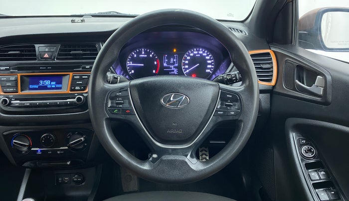2016 Hyundai i20 Active 1.4 S, Diesel, Manual, 1,17,692 km, Steering Wheel Close Up