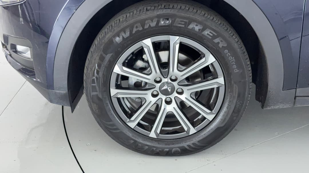 2023 Mahindra Xuv700 Ax7l, Automatic, 48441 km, Left Front Wheel