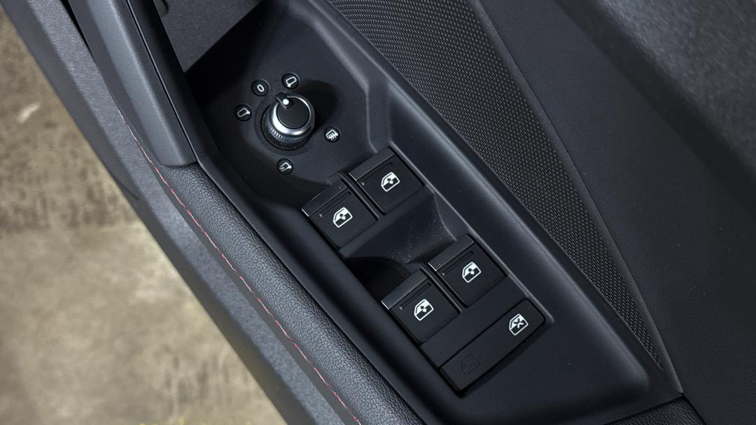2023 Audi S3 2.0 Tfsi Quattro, Automatic, 34745 km, Drivers Side Door Panel Controls