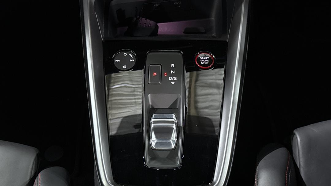 2023 Audi S3 2.0 Tfsi Quattro, Automatic, 34745 km, Gear Lever 