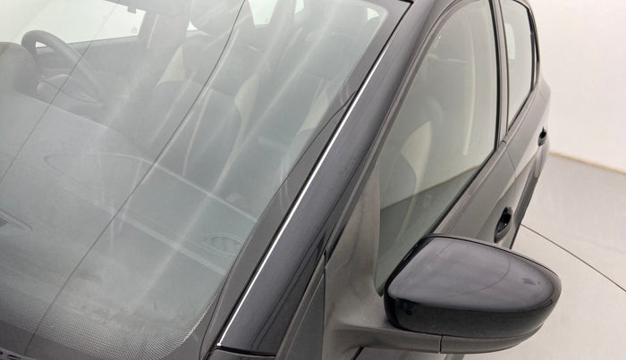 2013 Volkswagen Polo COMFORTLINE 1.2L PETROL, Petrol, Manual, 69,796 km, Left A pillar - Paint is slightly faded