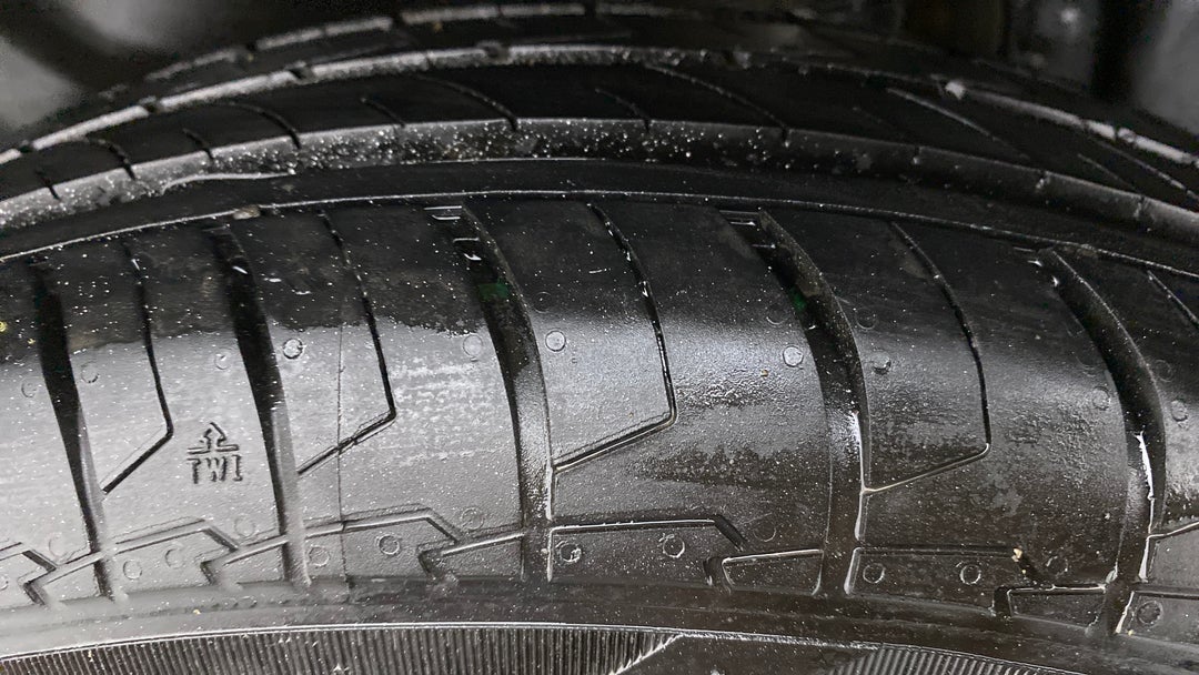 Left Rear Tyre Tread