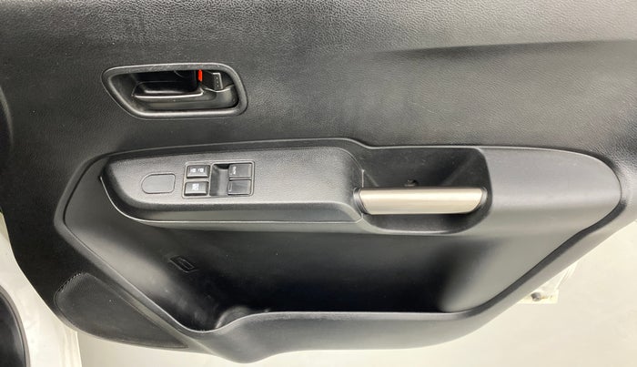 2018 Maruti IGNIS SIGMA 1.2 K12, Petrol, Manual, 46,697 km, Driver Side Door Panels Control