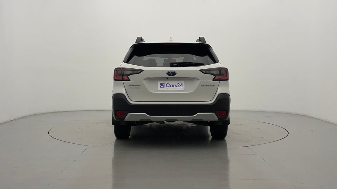 2024 Subaru Outback AWD, Automatic, 44830 km, Back/Rear View
