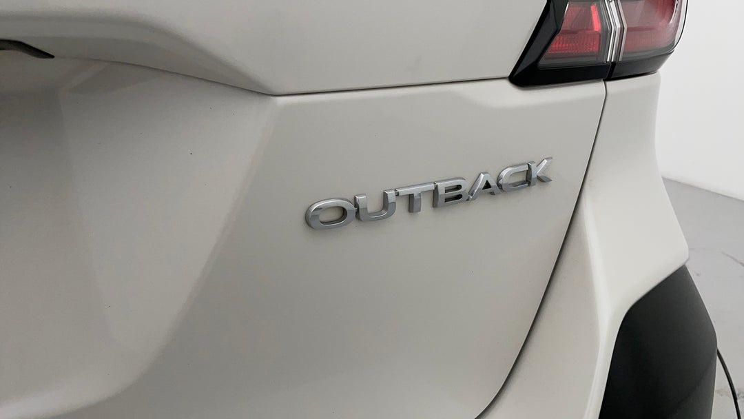 2024 Subaru Outback AWD, Automatic, 44830 km, Badge (Boot Right Side)