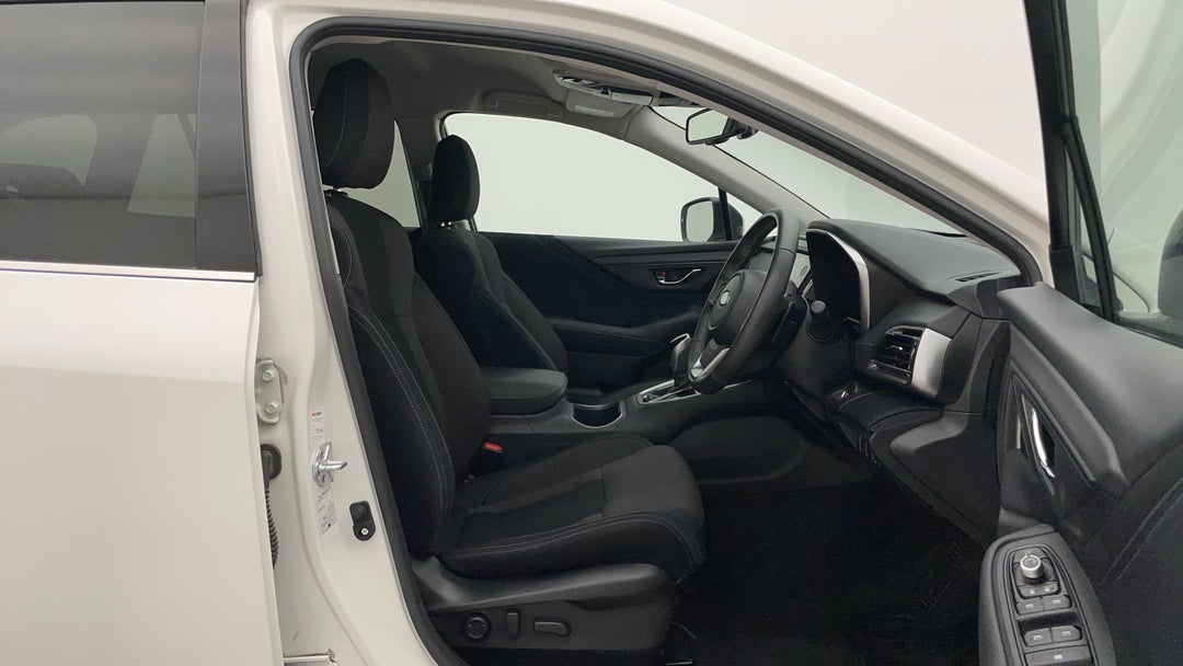 2024 Subaru Outback AWD, Automatic, 44830 km, Right Side Front Door Cabin View