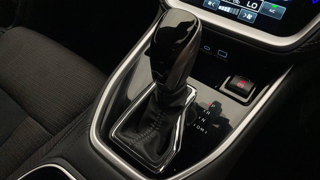 2024 Subaru Outback AWD, Automatic, 44830 km, Gear Lever 