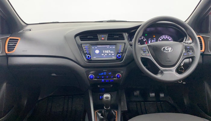 2017 Hyundai Elite i20 ASTA 1.2 DUAL TONE, Petrol, Manual, 26,347 km, Dashboard View