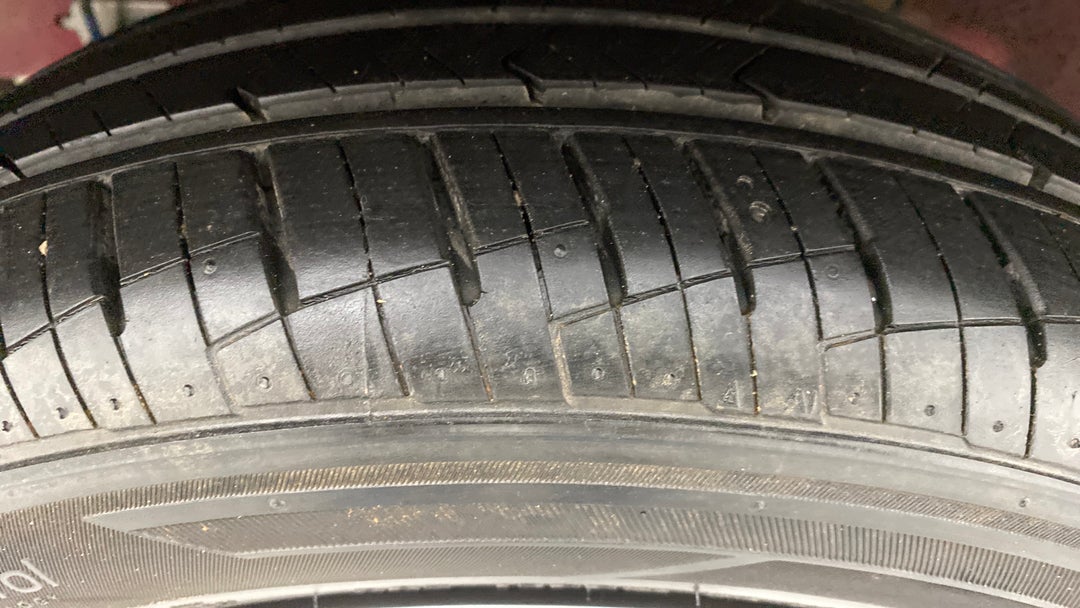 Right Rear Tyre Tread