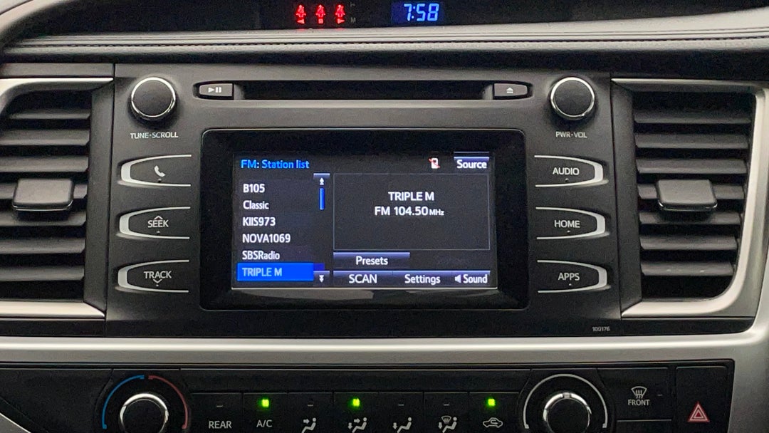 2015 Toyota Kluger Gx (4x4), Automatic, 155401 km, Infotainment System