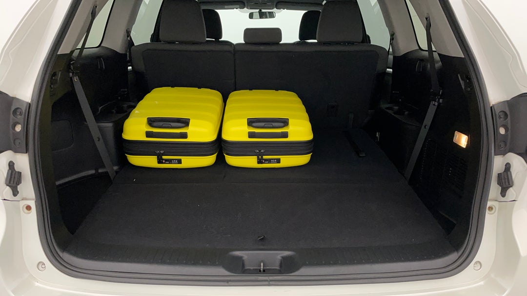 2015 Toyota Kluger Gx (4x4), Automatic, 155401 km, Boot Inside View with Luggage