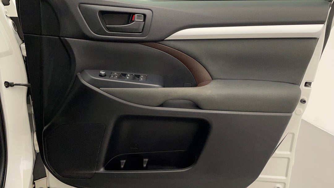 2015 Toyota Kluger Gx (4x4), Automatic, 155401 km, Speaker View