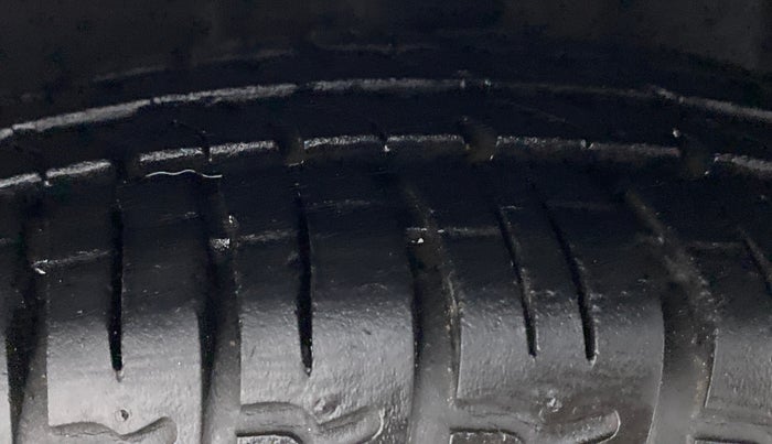 2014 Hyundai i10 SPORTZ 1.2, Petrol, Manual, 57,120 km, Left Front Tyre Tread
