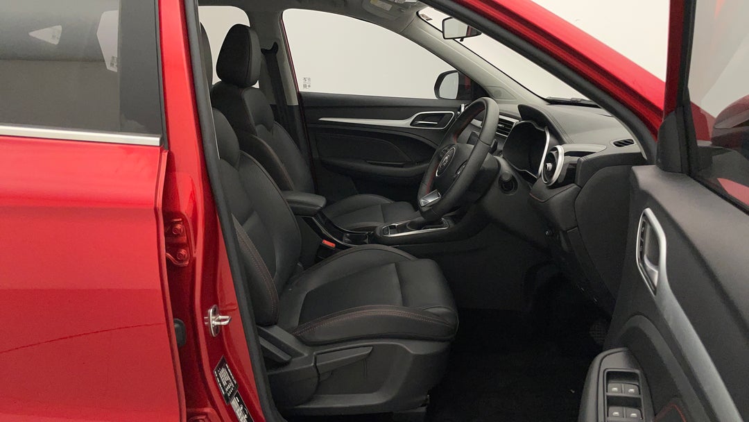 2022 MG Zst Vibe, Automatic, 16356 km, Right Side Front Door Cabin View