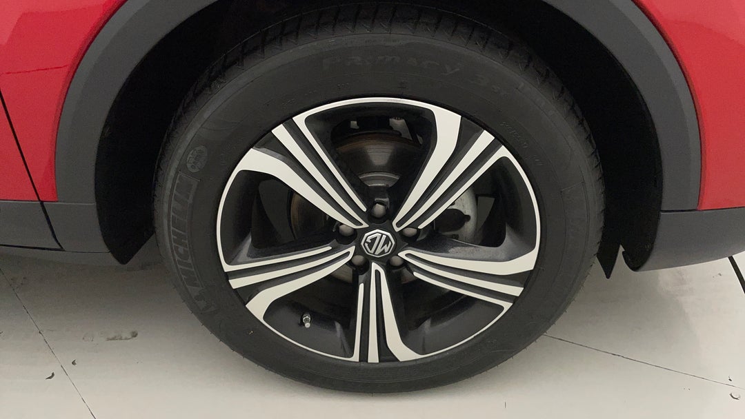 2022 MG Zst Vibe, Automatic, 16356 km, Right Front Wheel