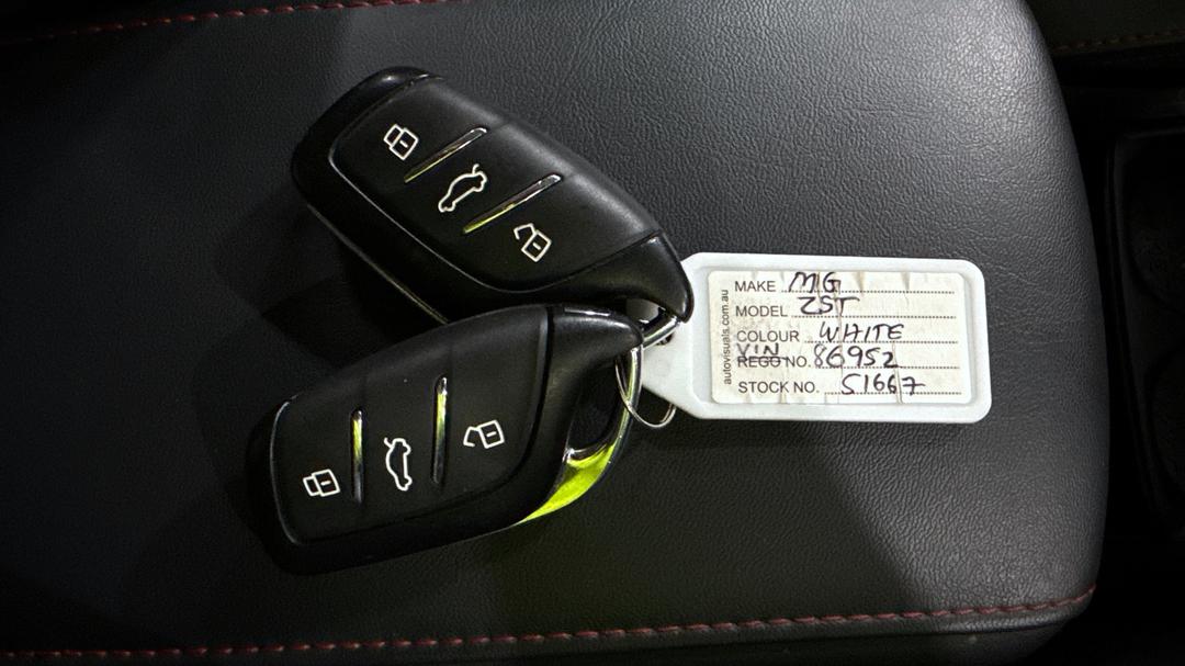 2021 MG Zst Excite, Automatic, 53240 km, Key Close-up