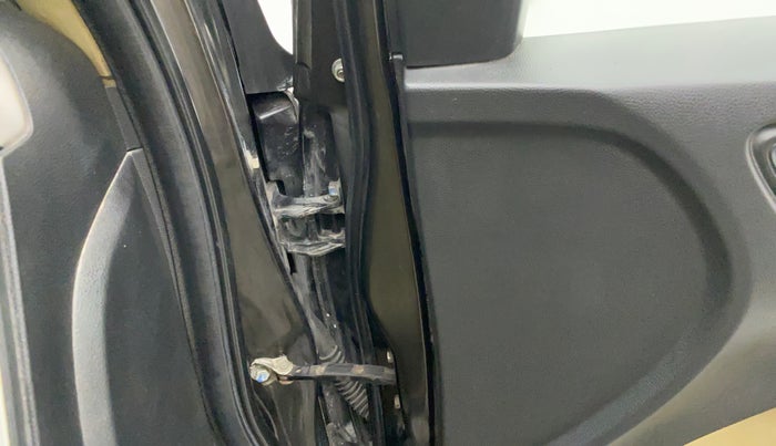 2016 Honda City 1.5L I-VTEC VX, Petrol, Manual, 84,052 km, Driver-side door - Checker assembly is not functional