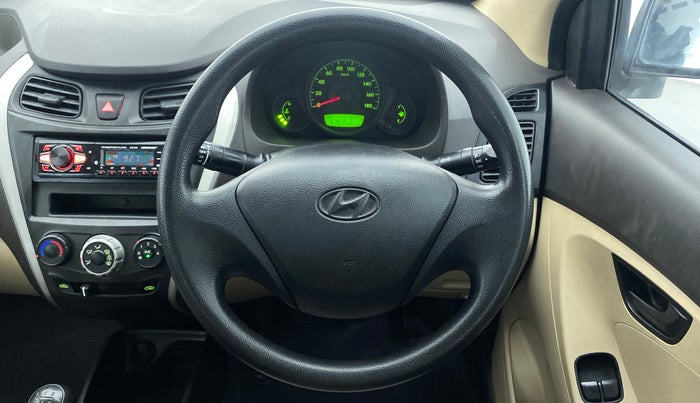 2016 Hyundai Eon ERA PLUS, Petrol, Manual, 52,046 km, Steering Wheel Close Up