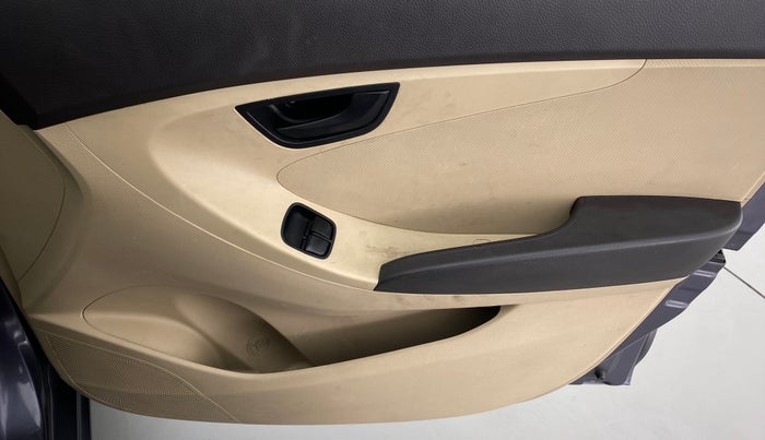 2016 Hyundai Eon ERA PLUS, Petrol, Manual, 52,046 km, Driver Side Door Panels Control