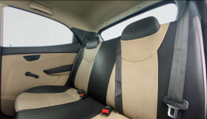 2016 Hyundai Eon ERA PLUS, Petrol, Manual, 52,046 km, Right Side Rear Door Cabin