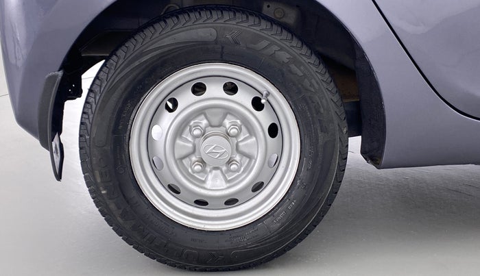 2016 Hyundai Eon ERA PLUS, Petrol, Manual, 52,046 km, Right Rear Wheel
