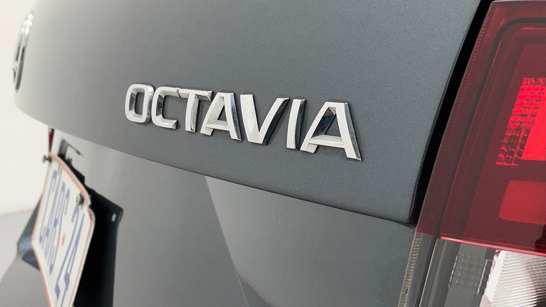 Badge (Boot Right Side)